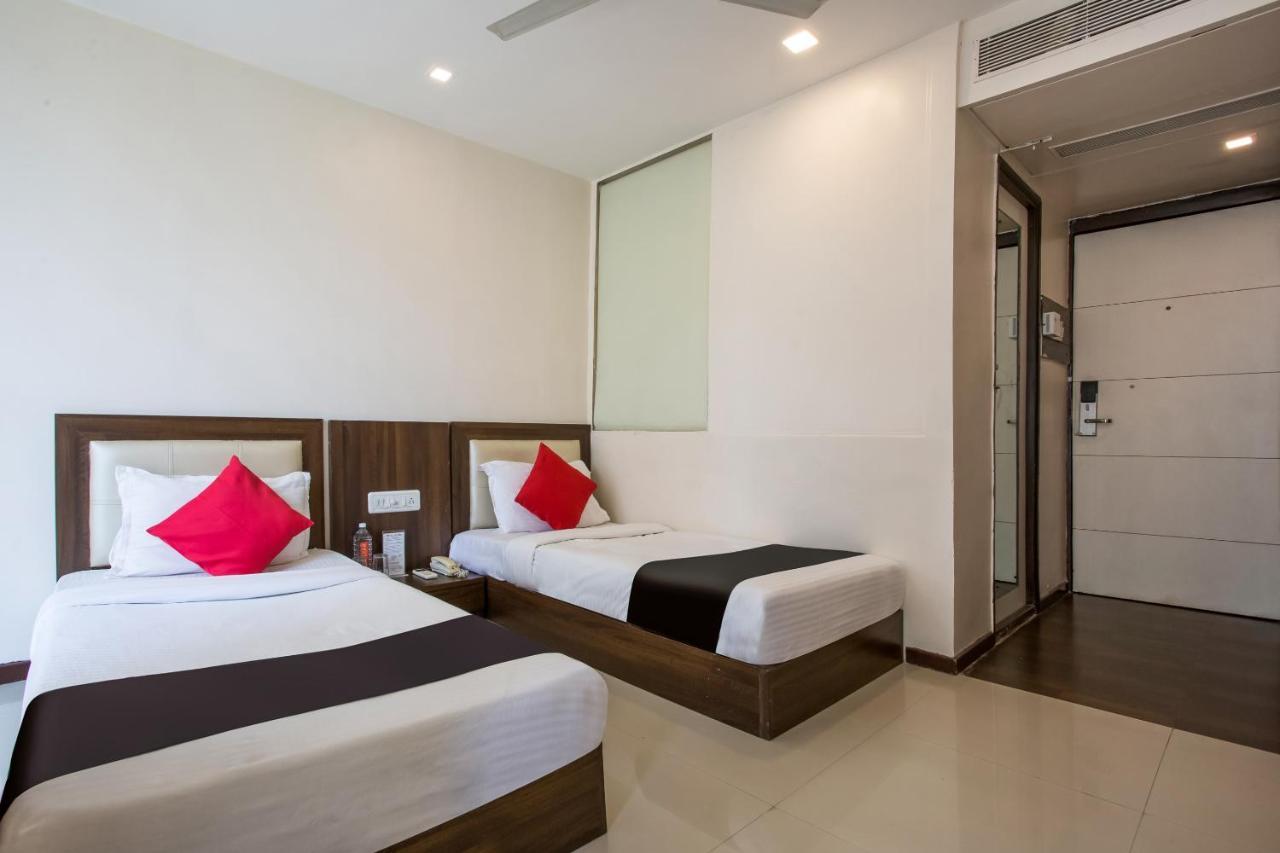 Capital O 35557 Hotel Aura Mumbai Ngoại thất bức ảnh
